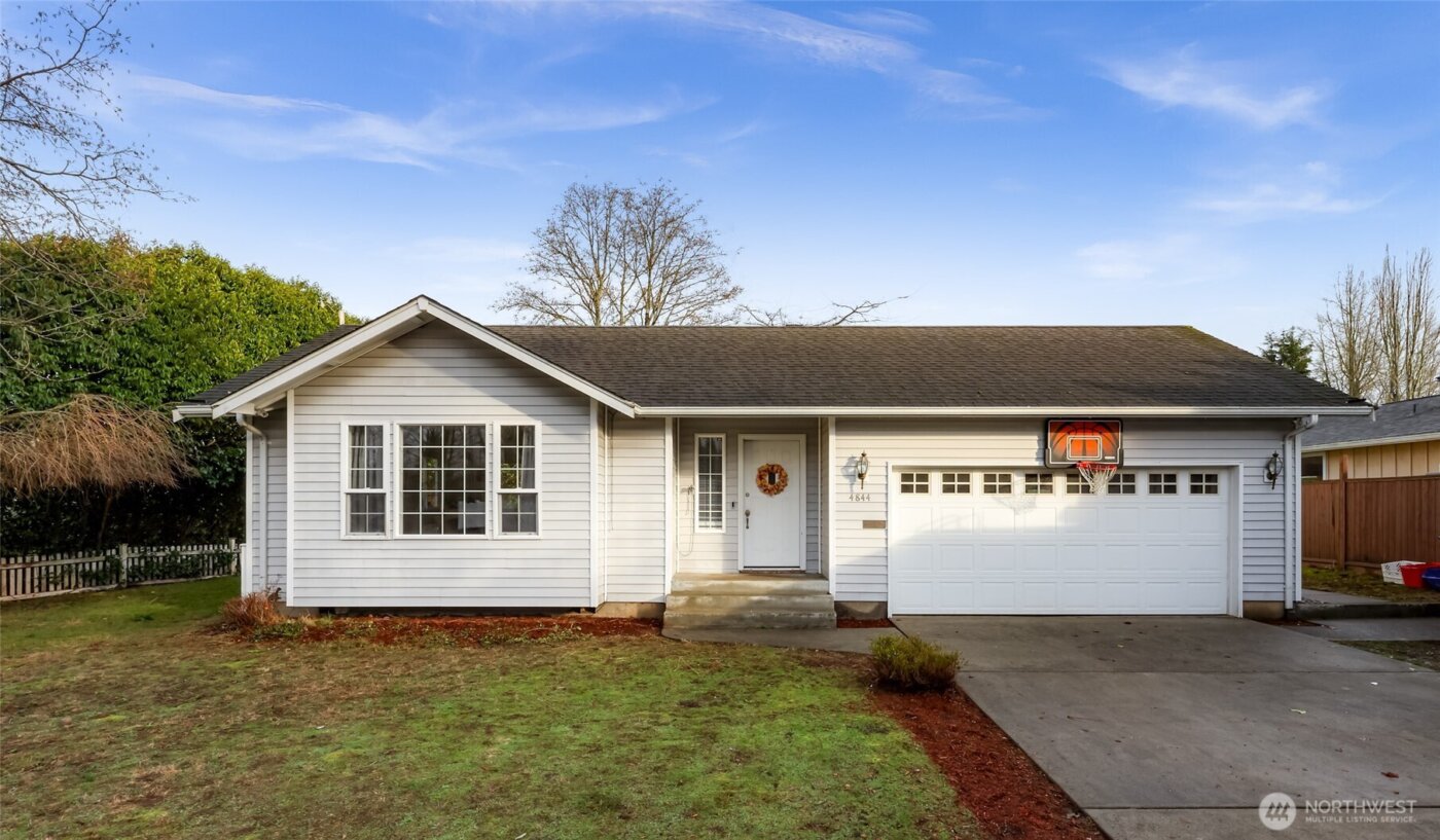 4844 Oakridge Drive , Blaine, WA 98230