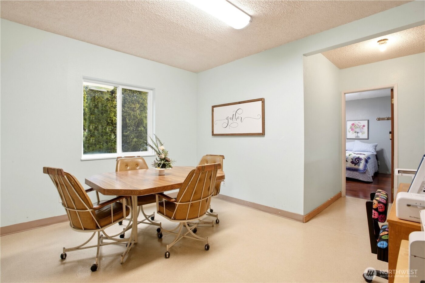 3506 Columbia Heights Road , Longview, WA 98632