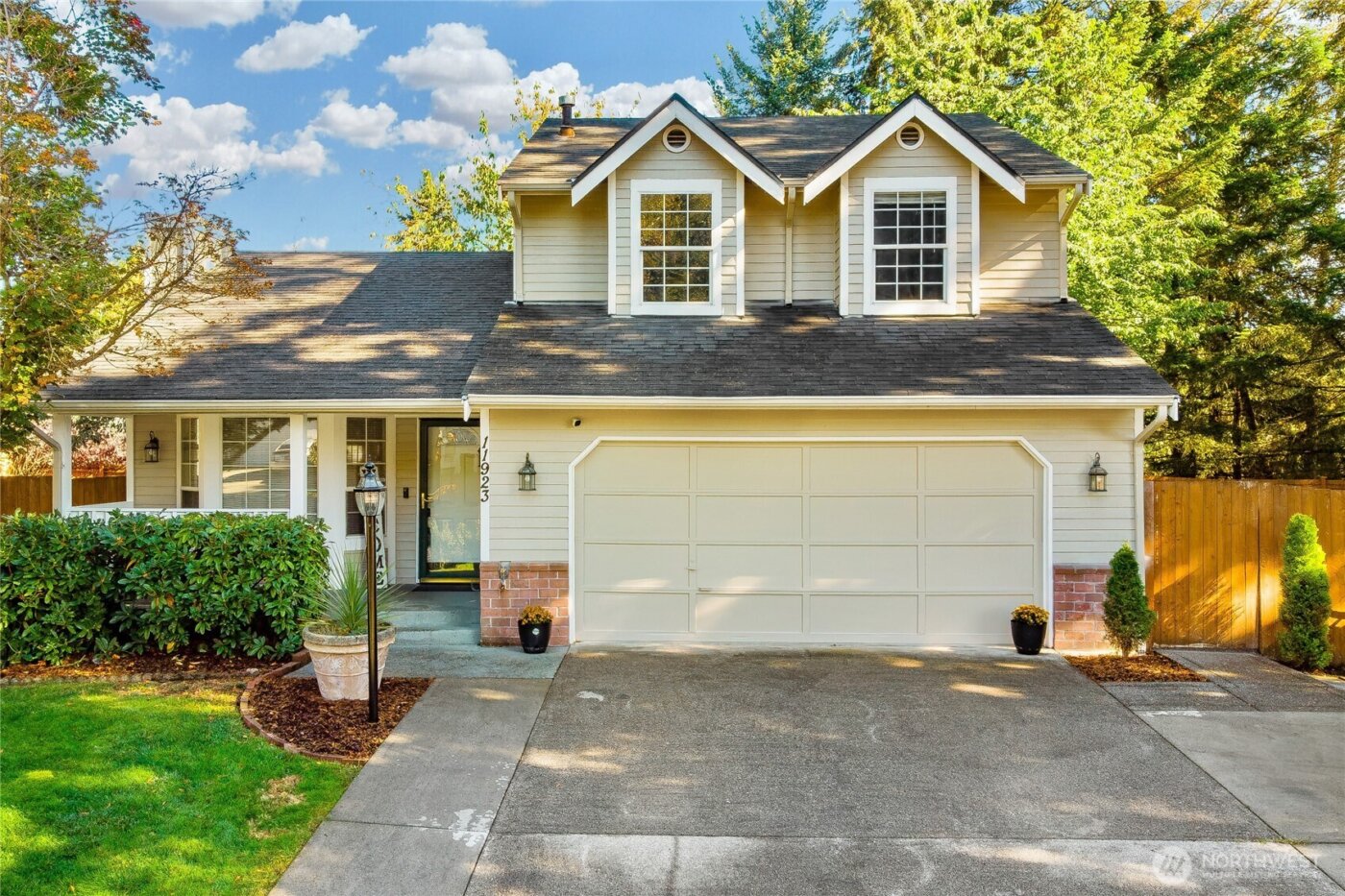 11923 207th Avenue E, Bonney Lake, WA 98391