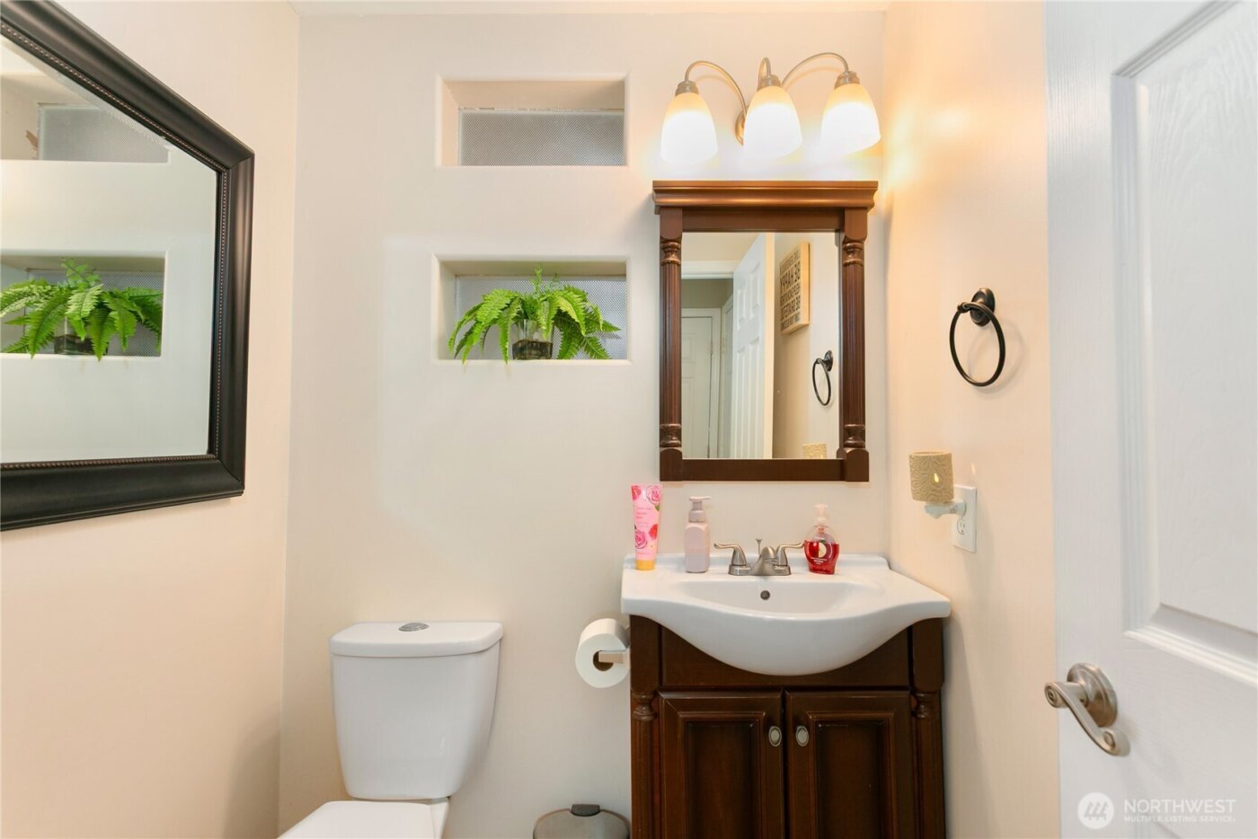 11923 207th Avenue E, Bonney Lake, WA 98391