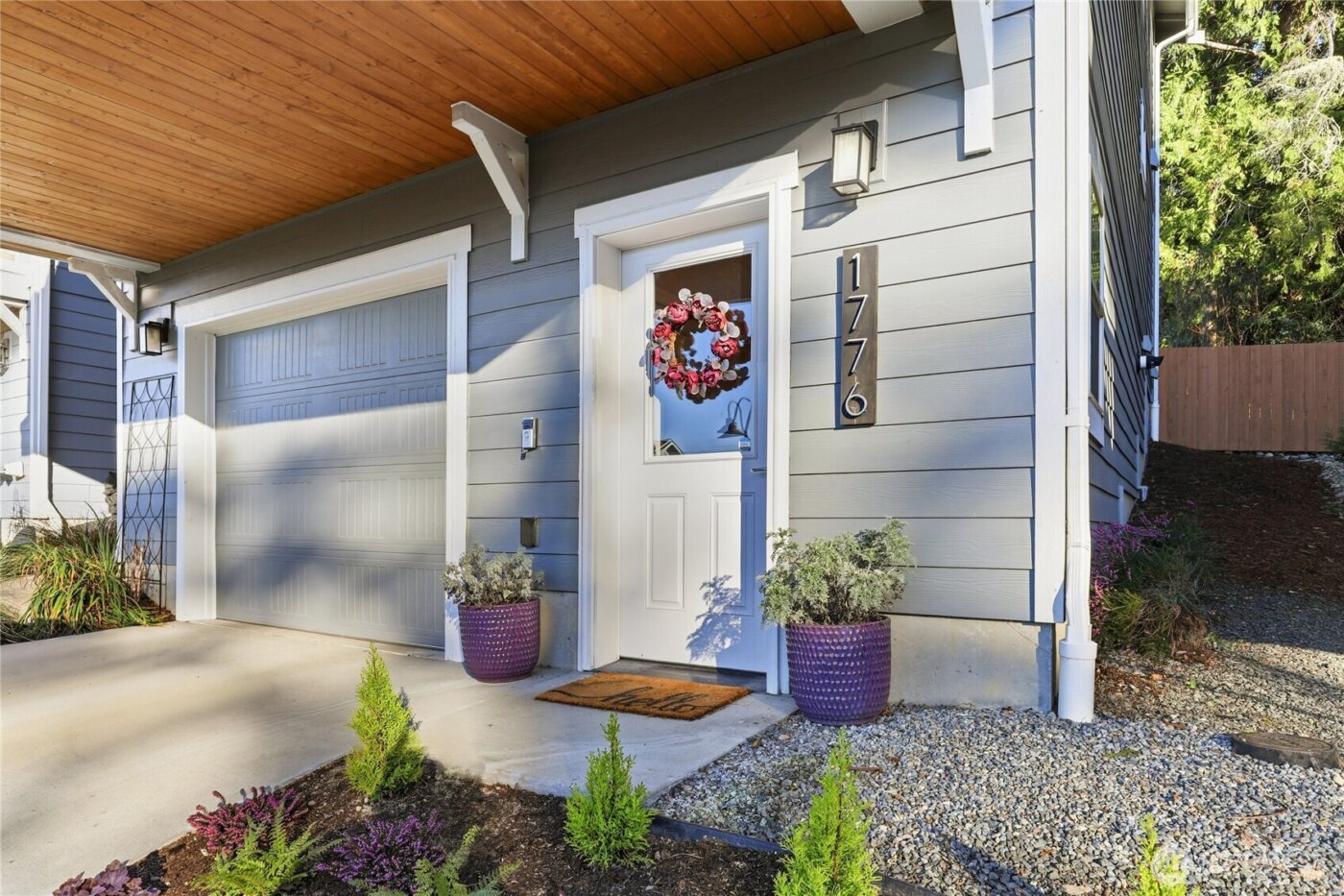 1776 Bungalow Way NE, Poulsbo, WA 98370