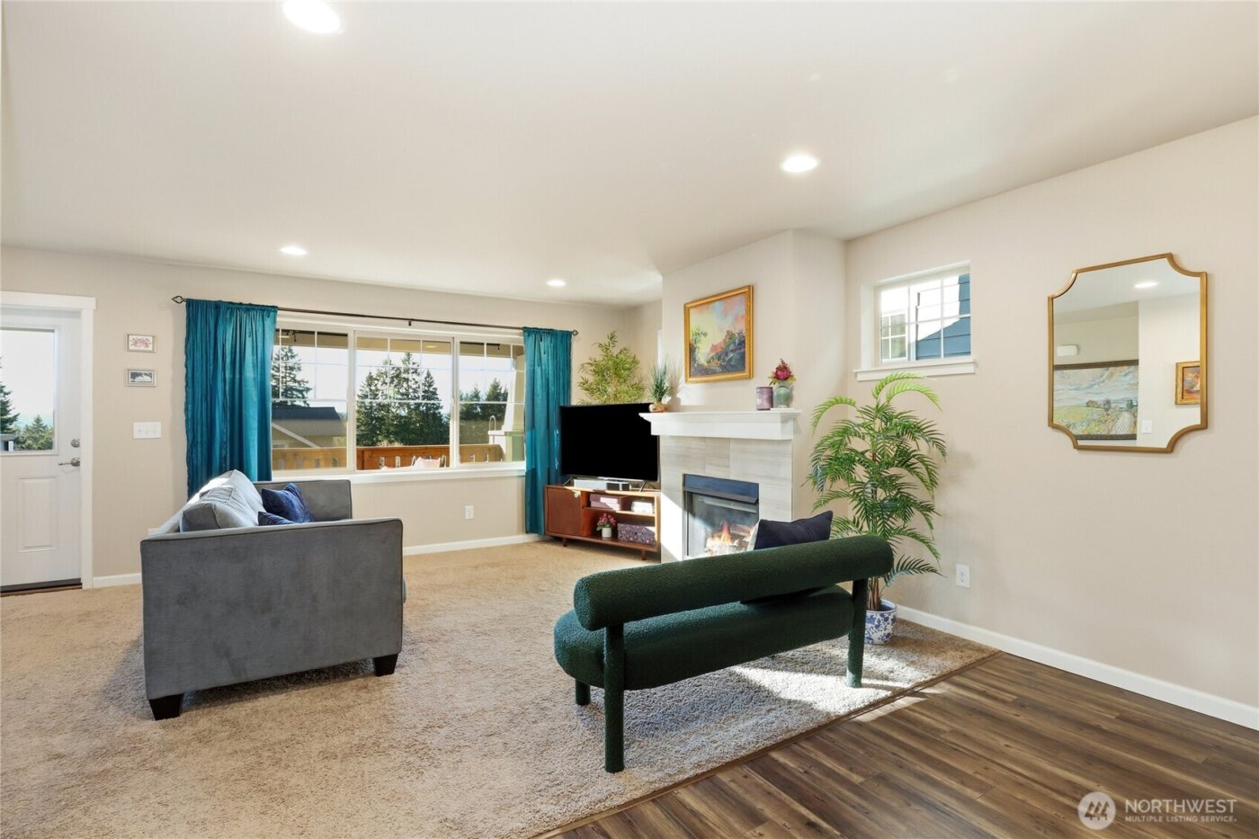 1776 Bungalow Way NE, Poulsbo, WA 98370