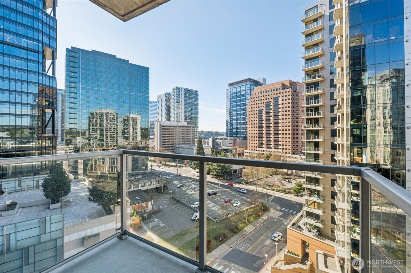 10650 NE 9th Place #1423, Bellevue, WA 98004