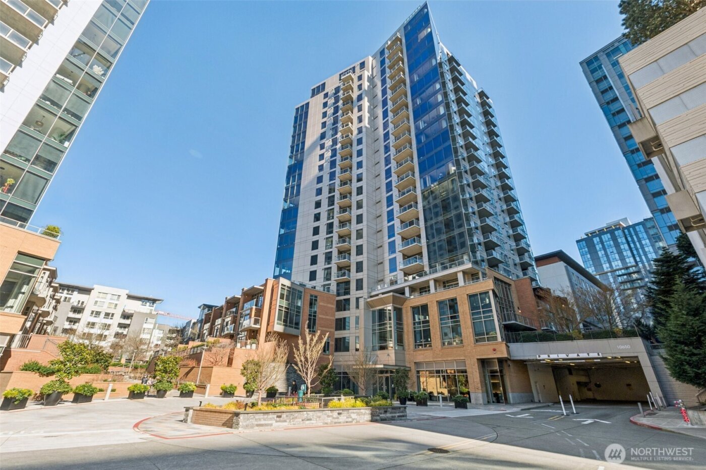 10650 NE 9th Place #1423, Bellevue, WA 98004