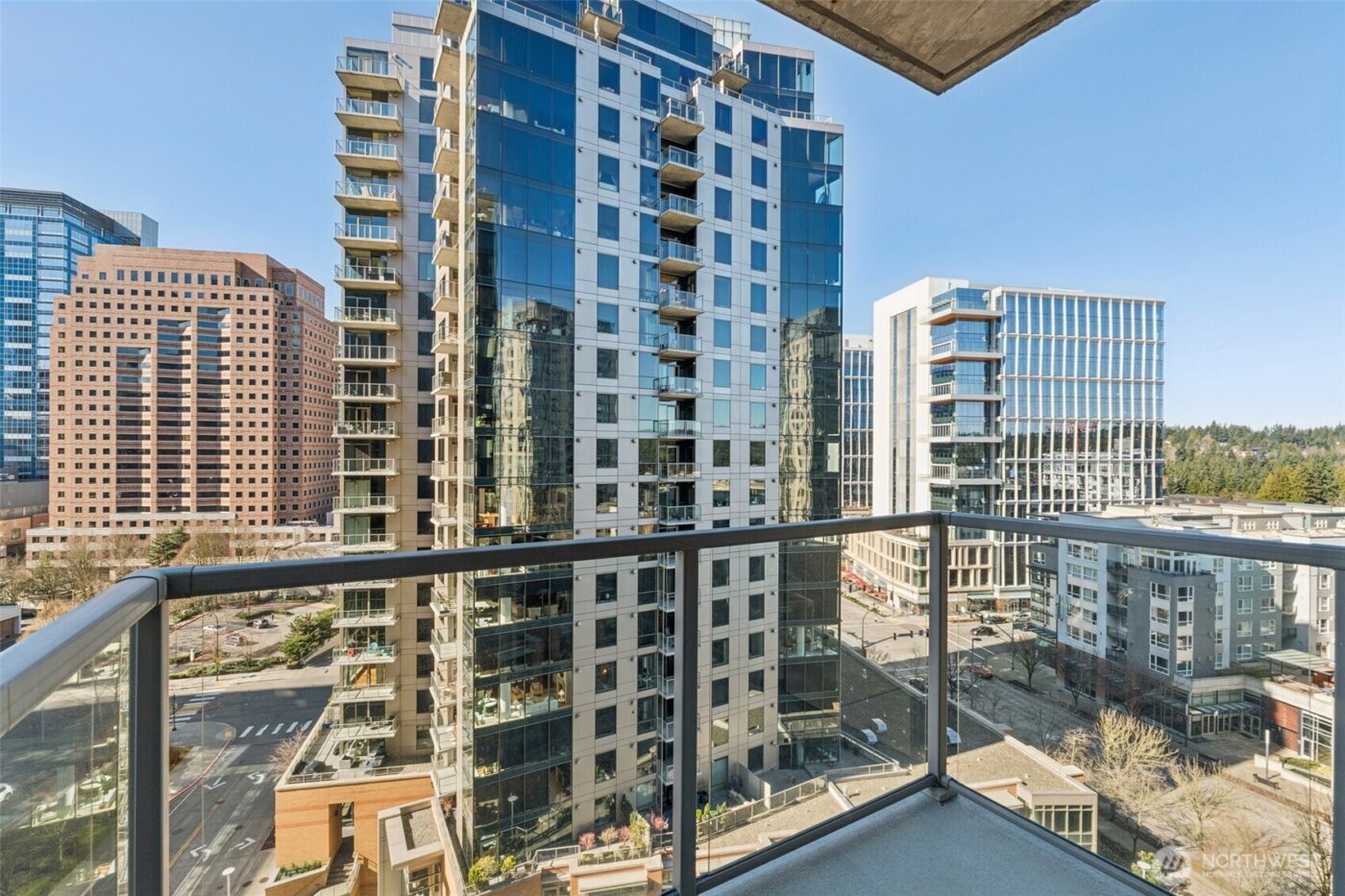 10650 NE 9th Place #1423, Bellevue, WA 98004