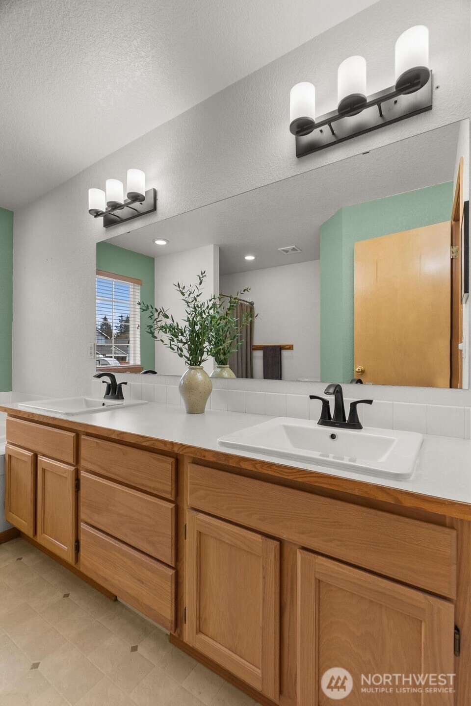 3698 Cassie Court SW, Tumwater, WA 98512