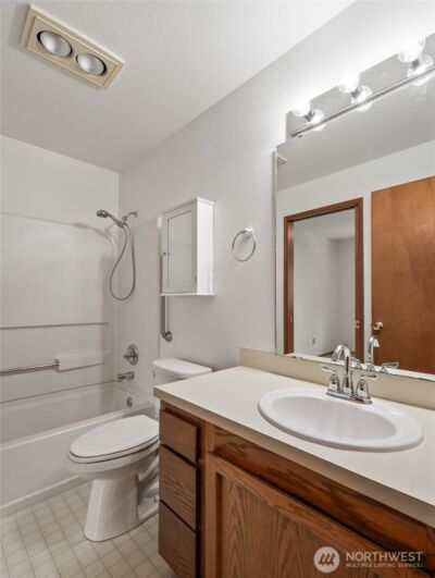18910 Bothell Everett HWY #H2, Bothell, WA 98012 - Photo 24