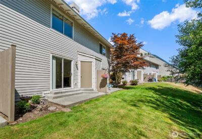 18910 Bothell Everett HWY #H2, Bothell, WA 98012 - Photo 2