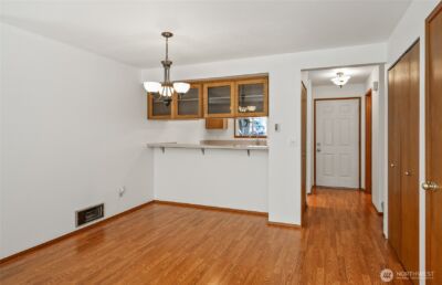 18910 Bothell Everett HWY #H2, Bothell, WA 98012 - Photo 8