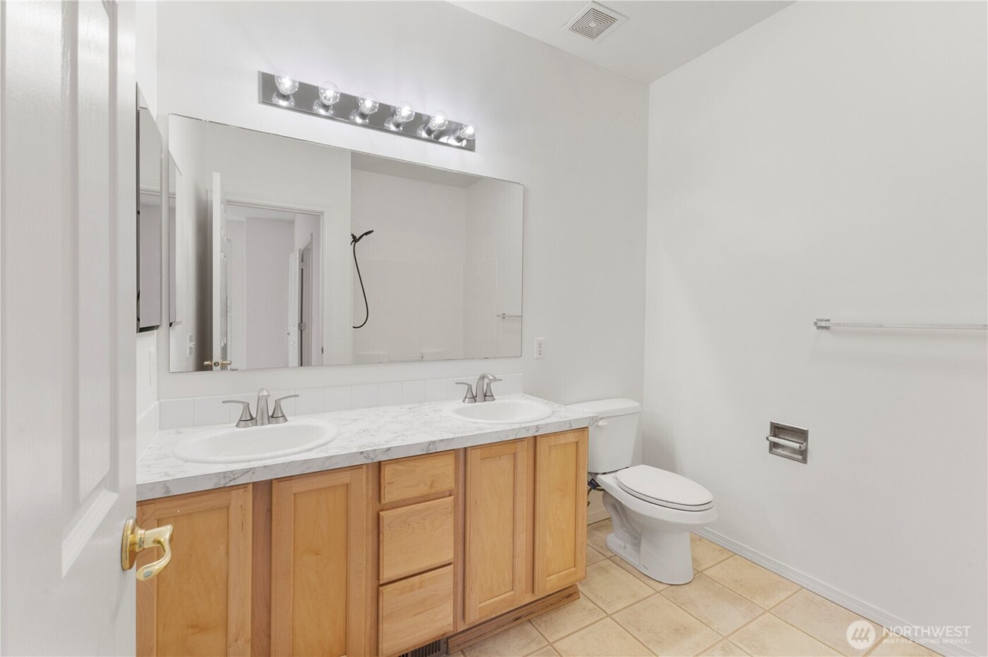 3220 SE 12th Street #1039, Renton, WA 98058