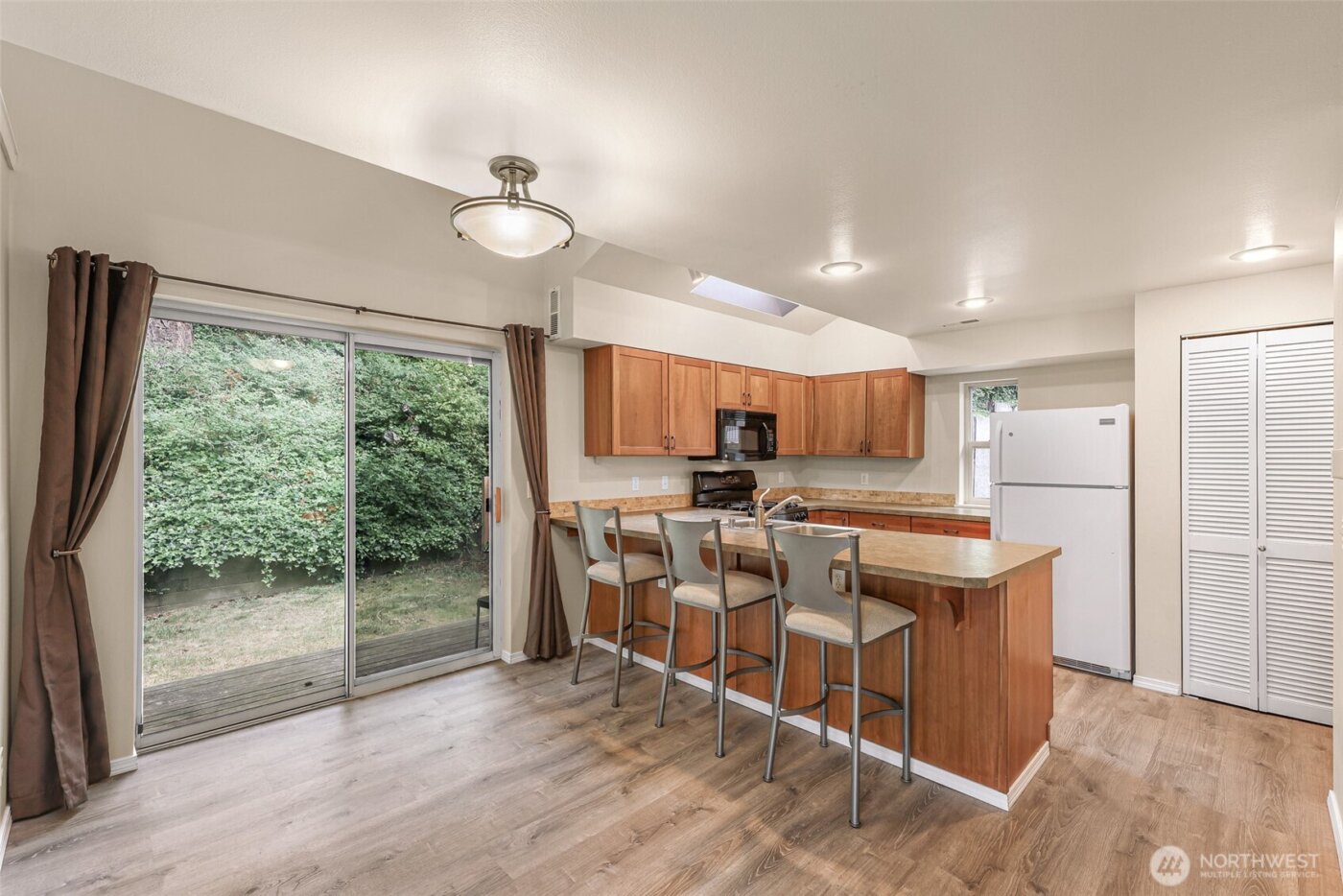 816 20th Street #100, Bellingham, WA 98225