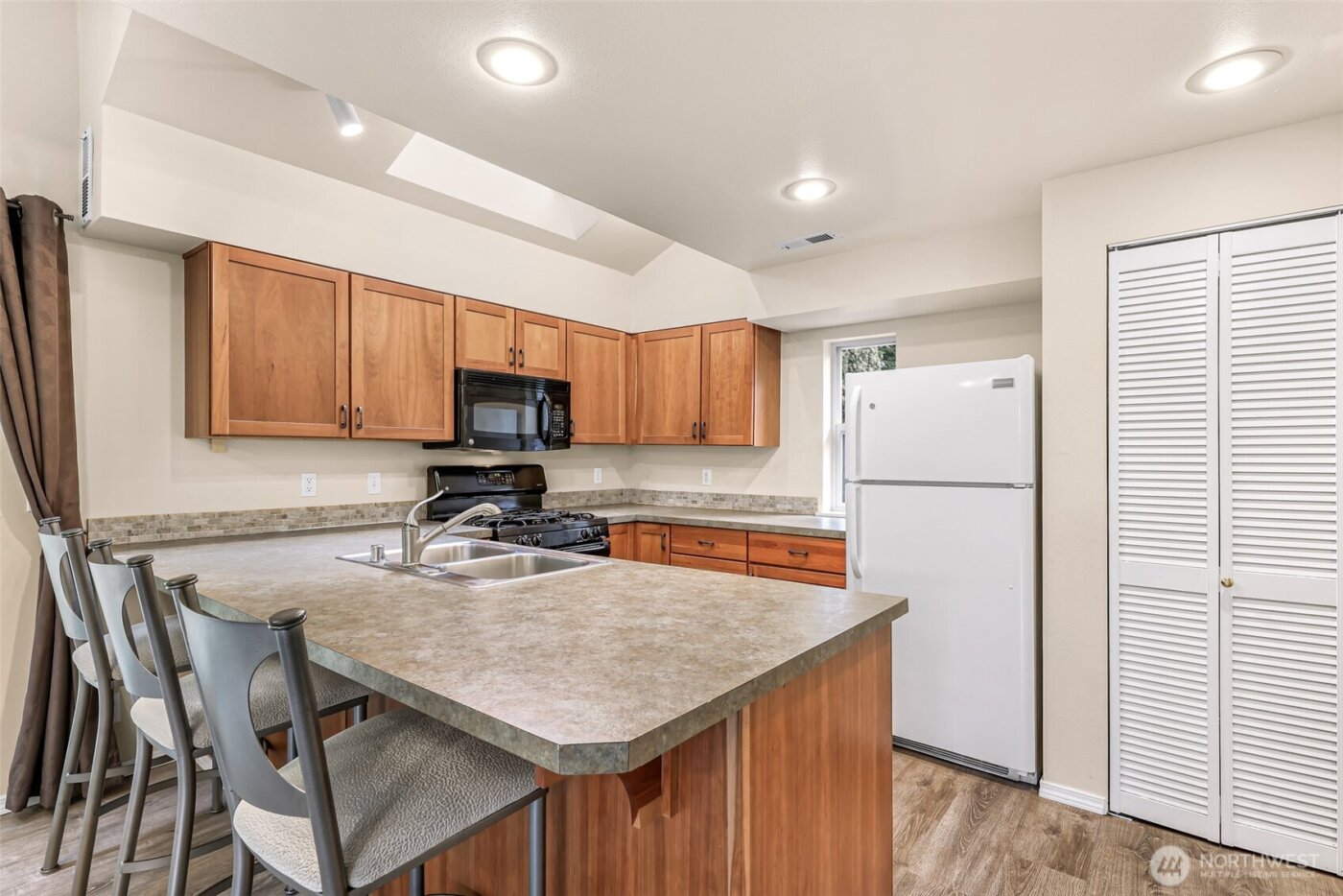 816 20th Street #100, Bellingham, WA 98225