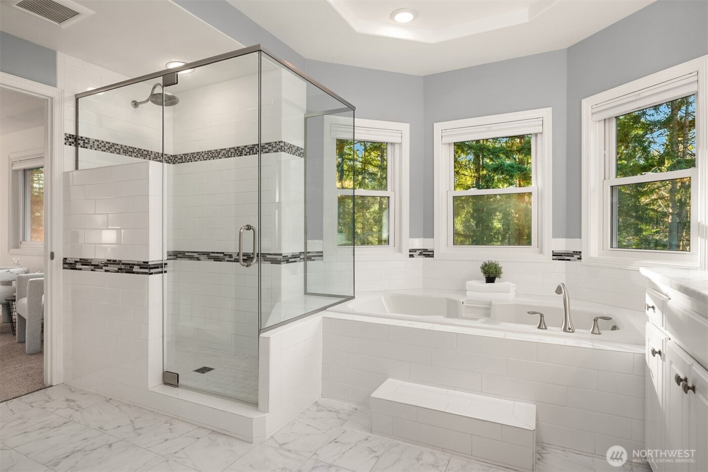 3233 241st Avenue SE, Sammamish, WA 98029