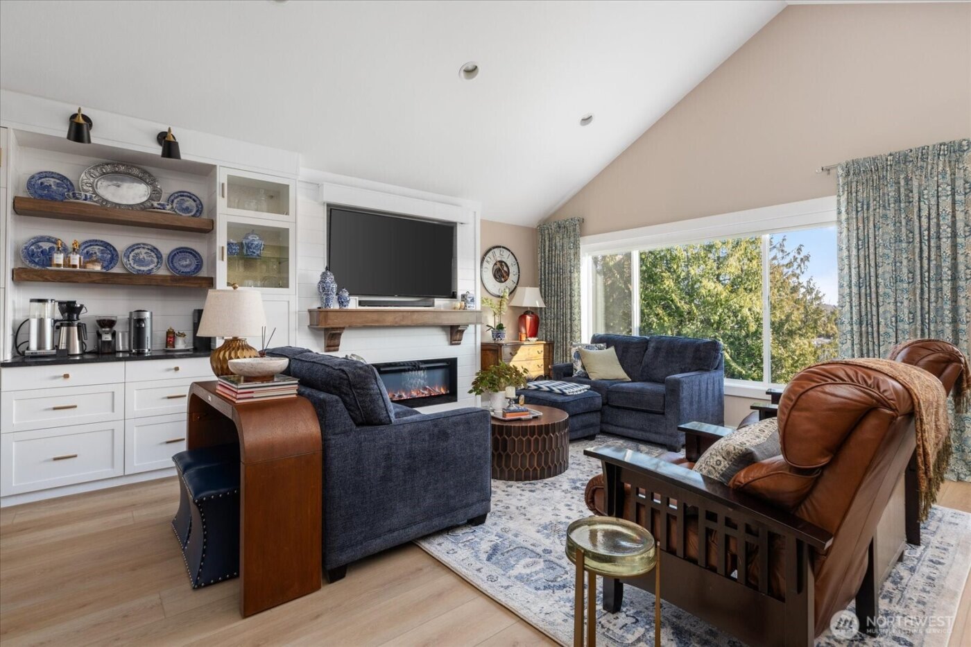 4890 Haines Road , Freeland, WA 98249