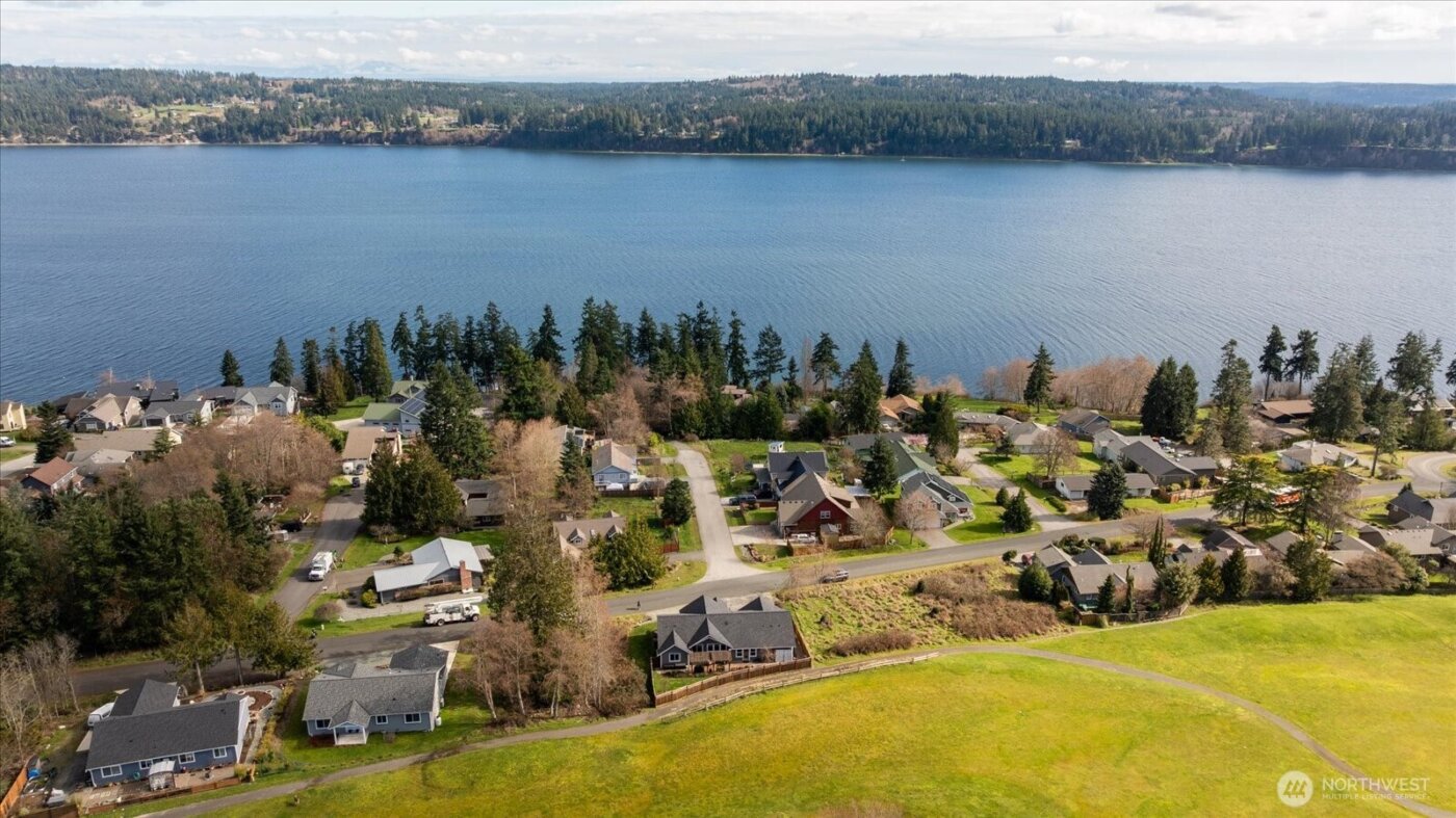 4890 Haines Road , Freeland, WA 98249