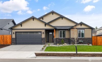 865 NW Shire Street , Oak Harbor, WA 98277