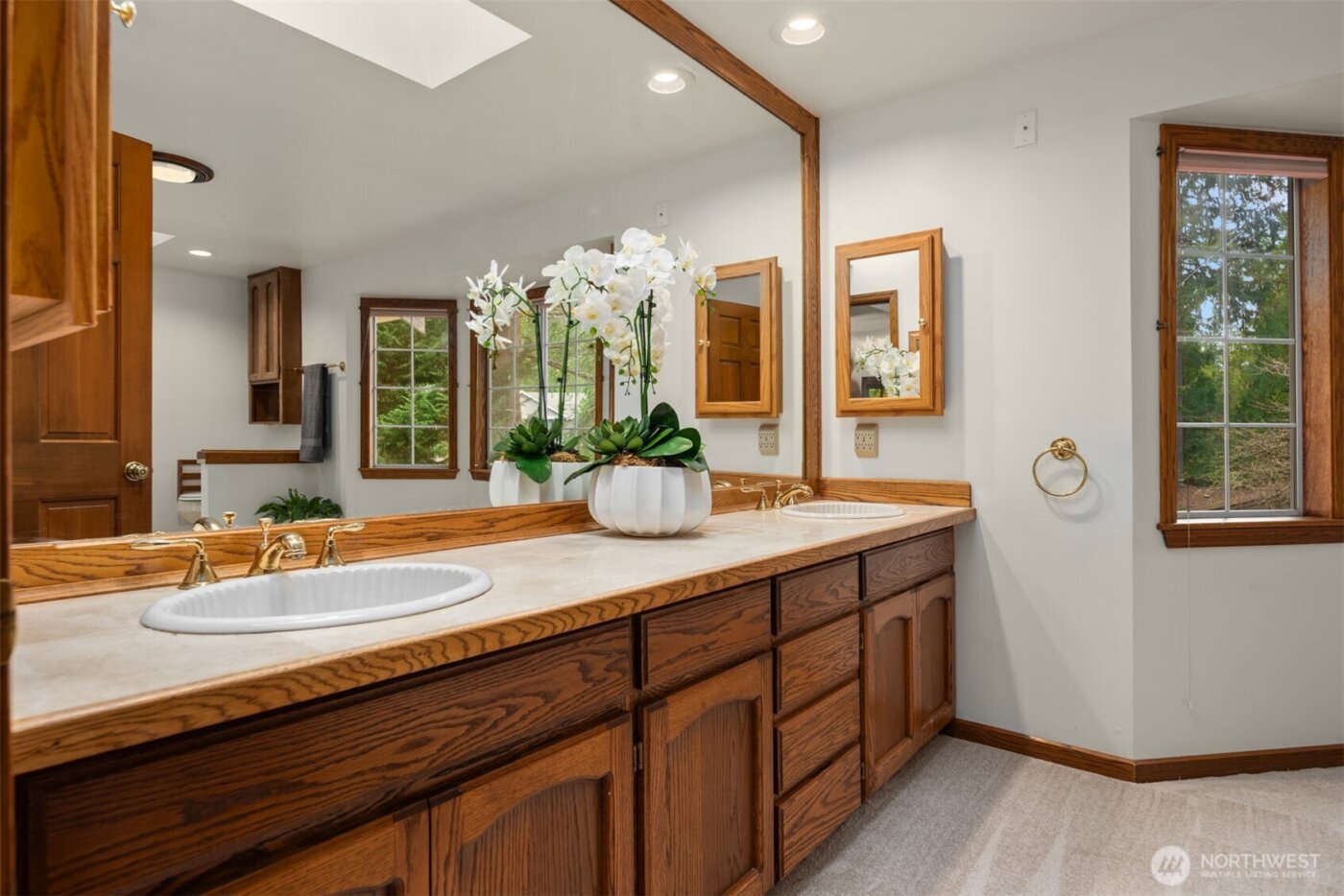 2048 213th Avenue NE, Sammamish, WA 98074