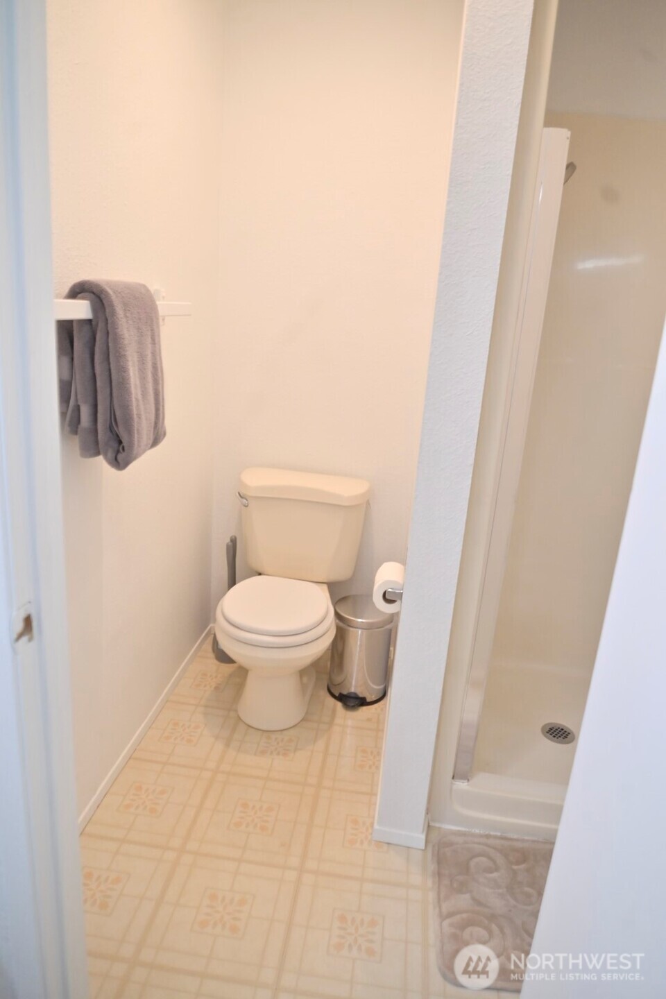 15624 8th Avenue SW #c, Burien, WA 98166