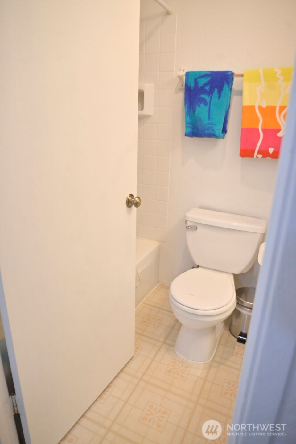 15624 8th Avenue SW #c, Burien, WA 98166