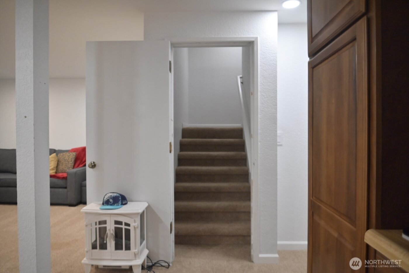 15624 8th Avenue SW #c, Burien, WA 98166