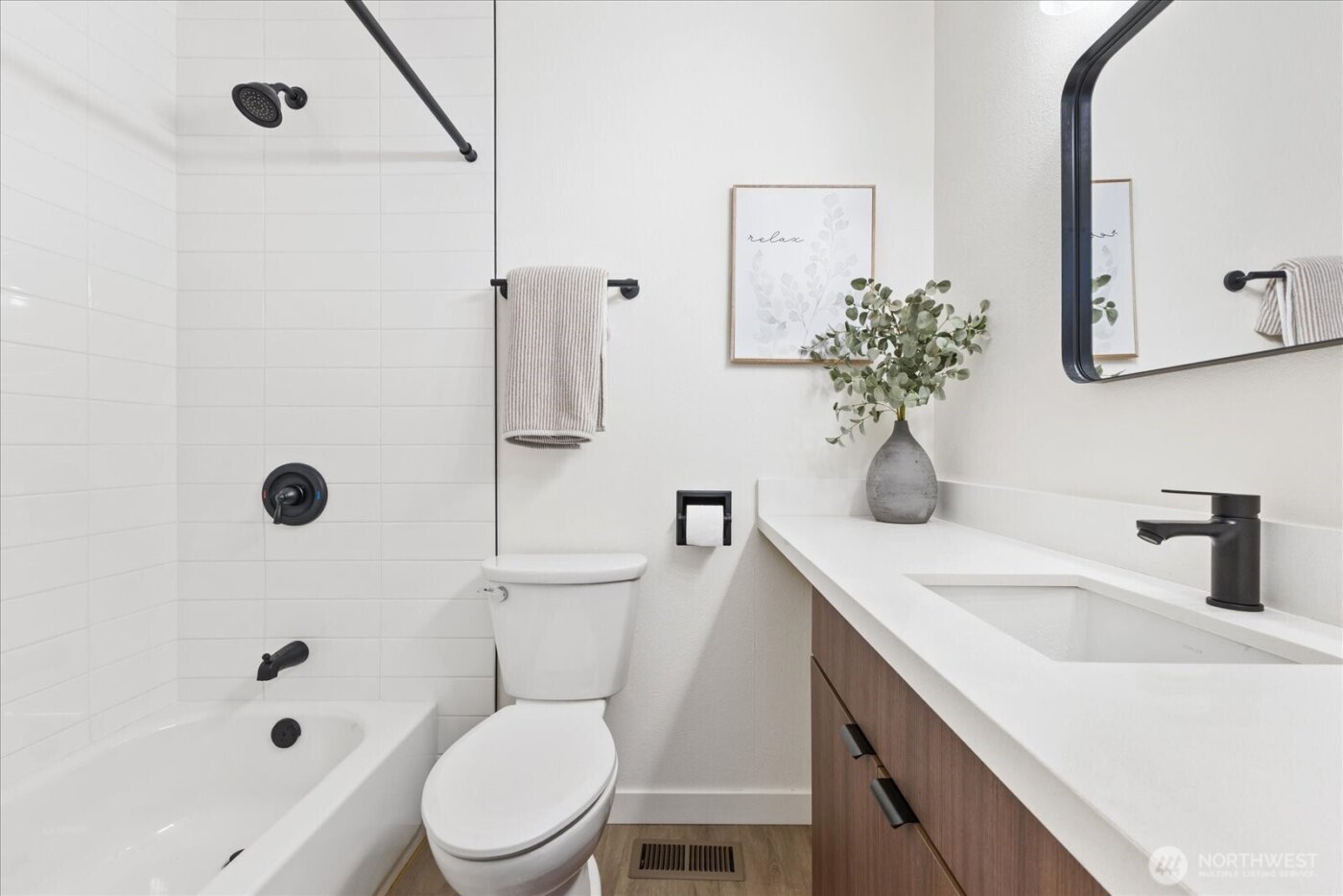 34515 25th Avenue SW, Federal Way, WA 98023