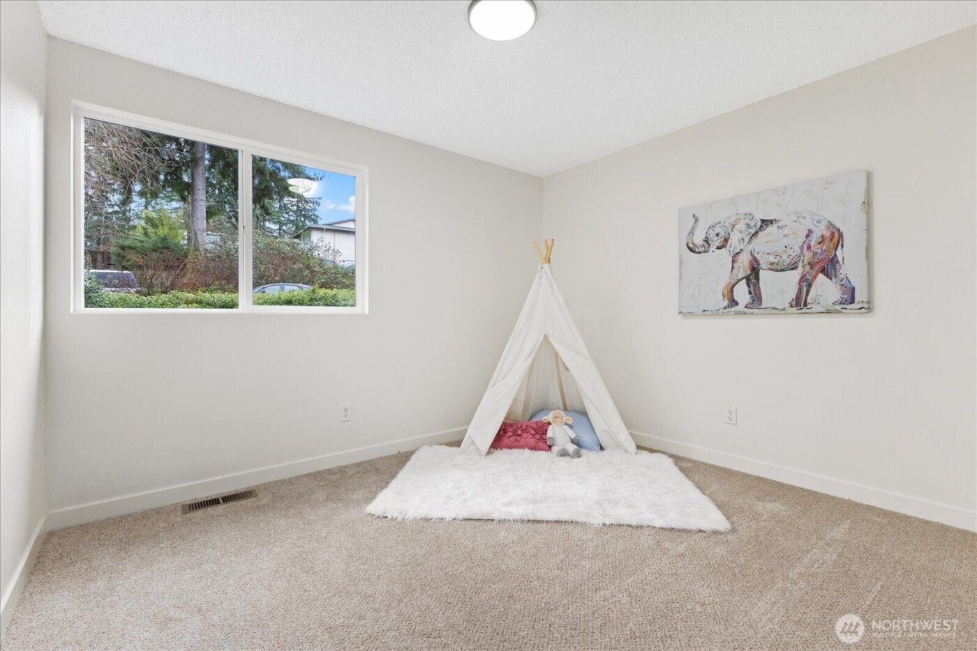 34515 25th Avenue SW, Federal Way, WA 98023