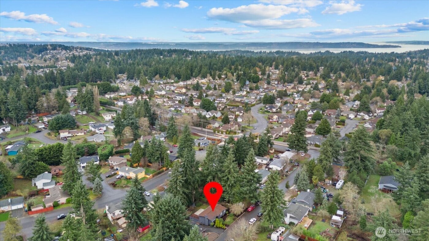 34515 25th Avenue SW, Federal Way, WA 98023