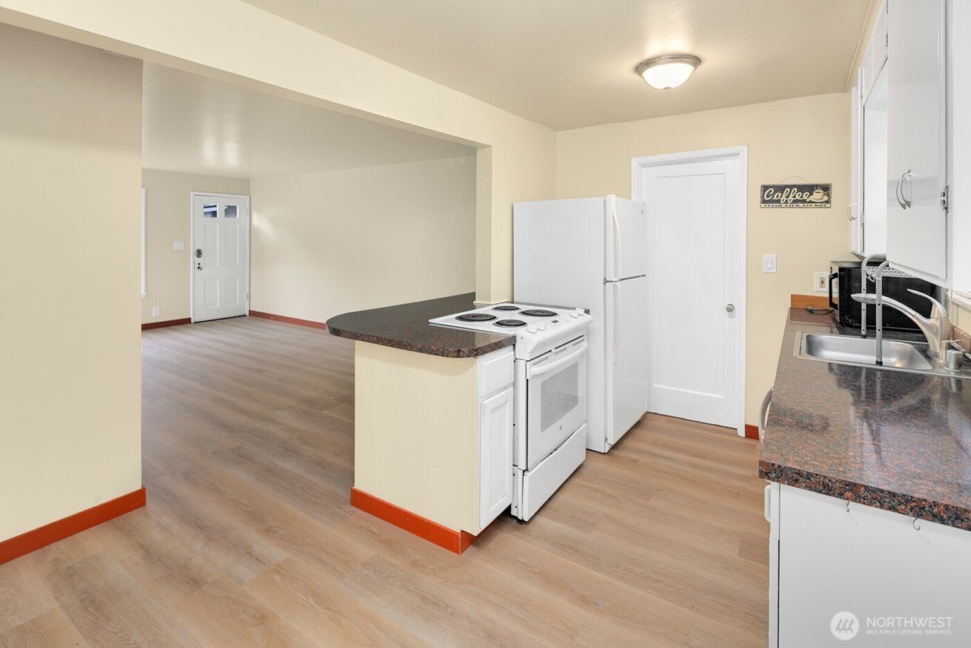 7311 Woodlawn Avenue NE, Seattle, WA 98115-5871