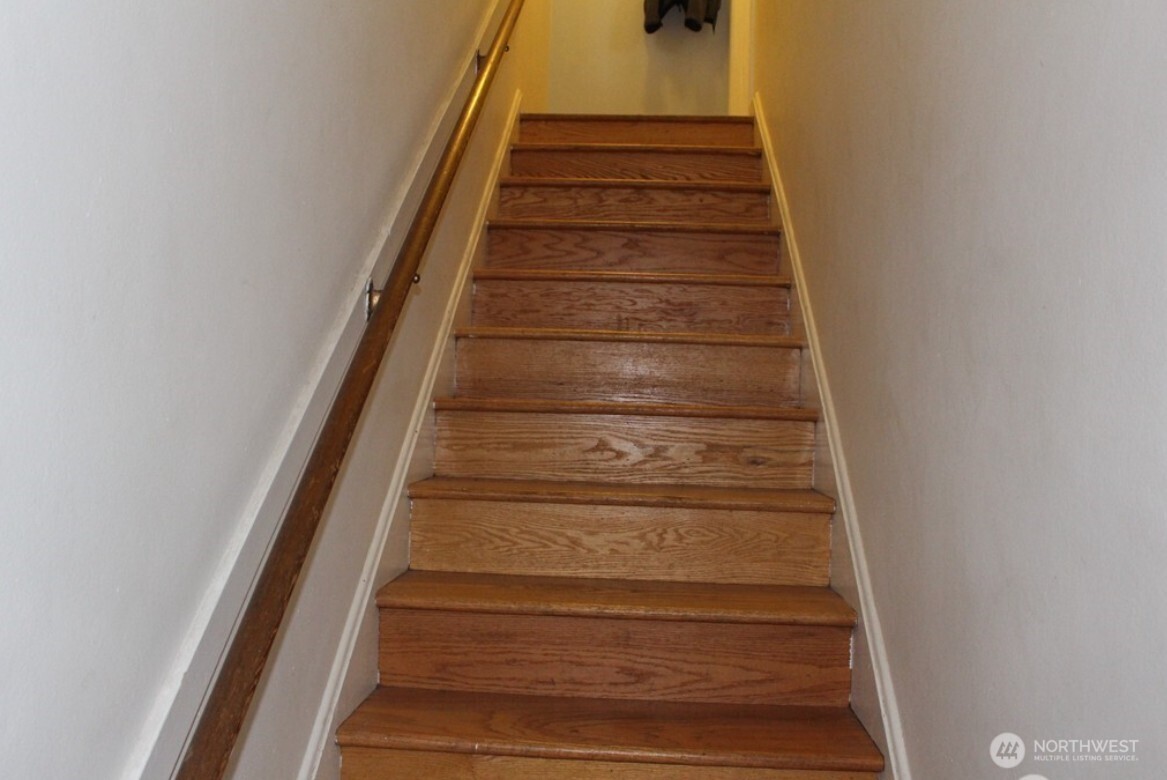 7311 Woodlawn Avenue NE, Seattle, WA 98115-5871