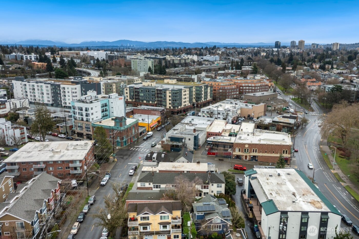 7311 Woodlawn Avenue NE, Seattle, WA 98115-5871