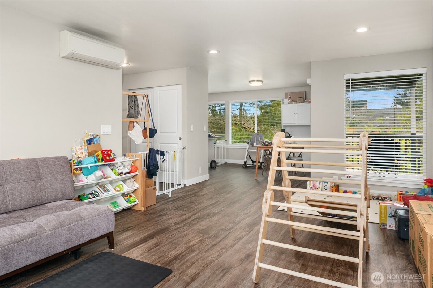 21404 46th Place W, Mountlake Terrace, WA 98043