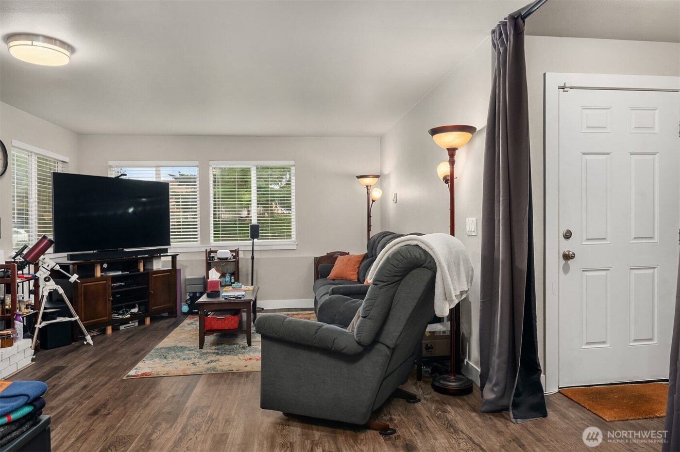 21404 46th Place W, Mountlake Terrace, WA 98043