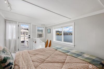 1080 W Ewing Street #E5, Seattle, WA 98119 - Photo 23