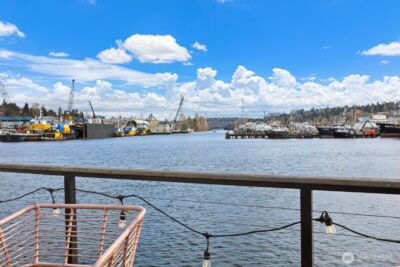 1080 W Ewing Street #E5, Seattle, WA 98119 - Photo 10