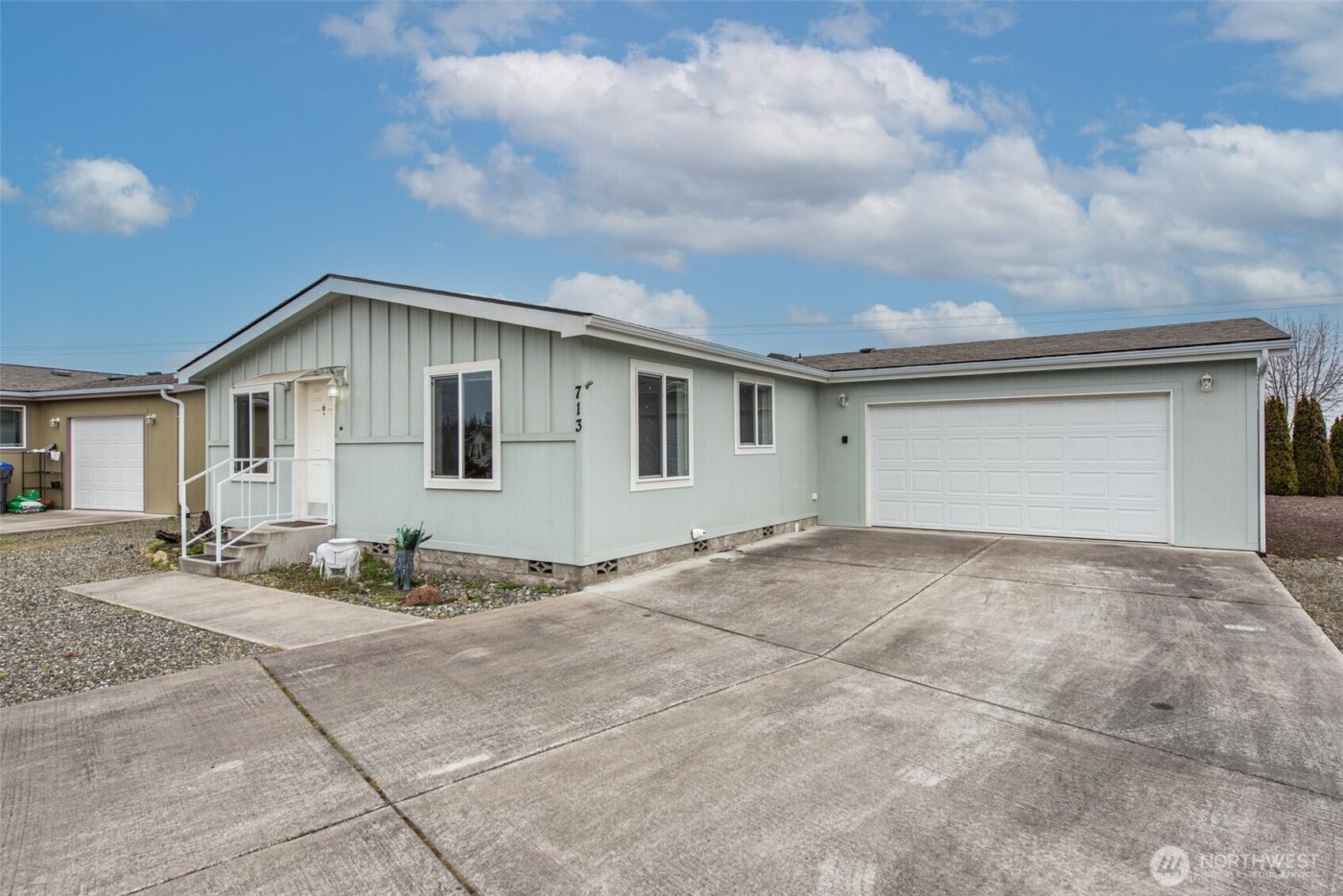 713 W Heritage Loop , Sequim, WA 98382