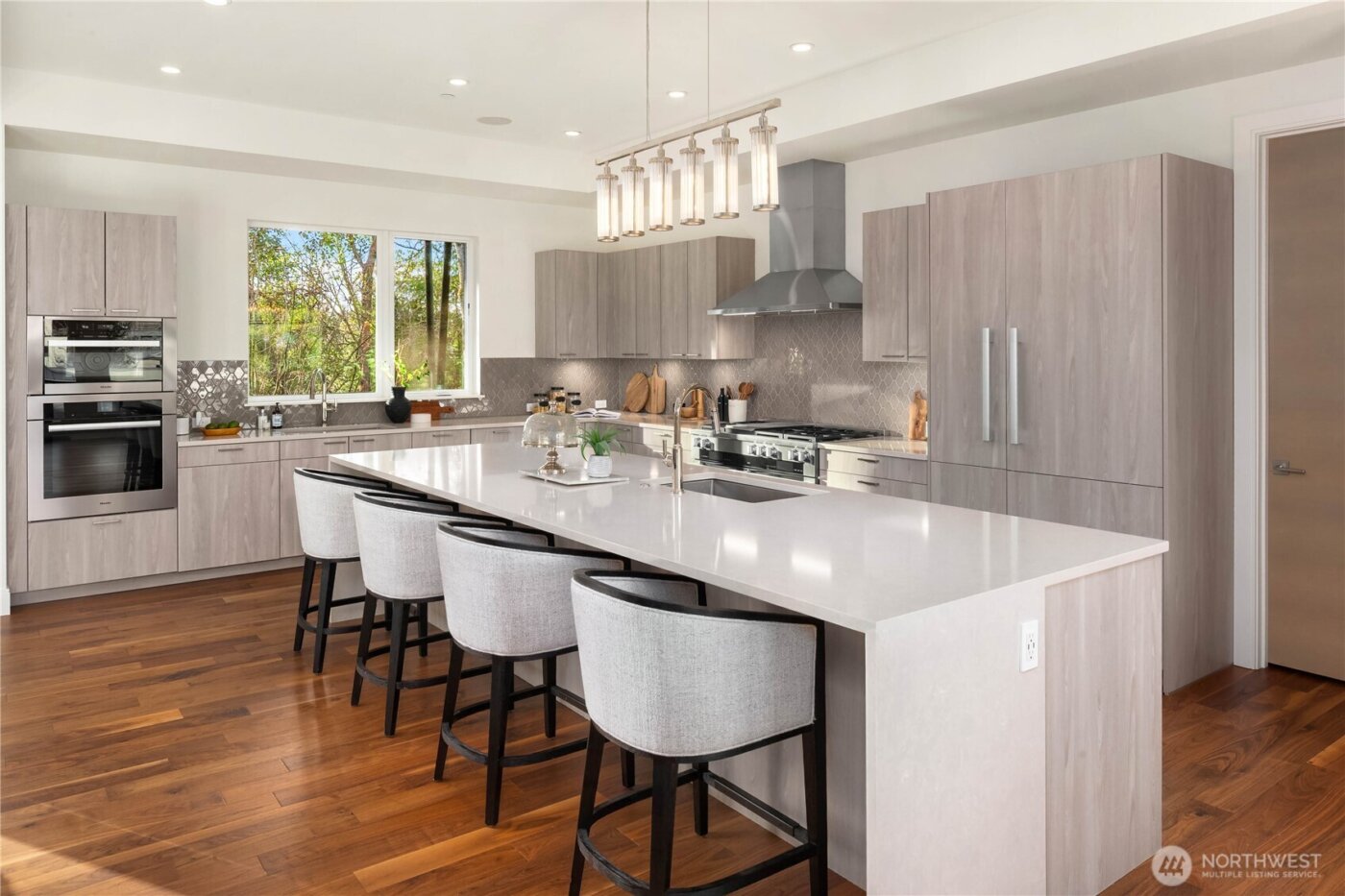 8260 SE 31st Street , Mercer Island, WA 98040