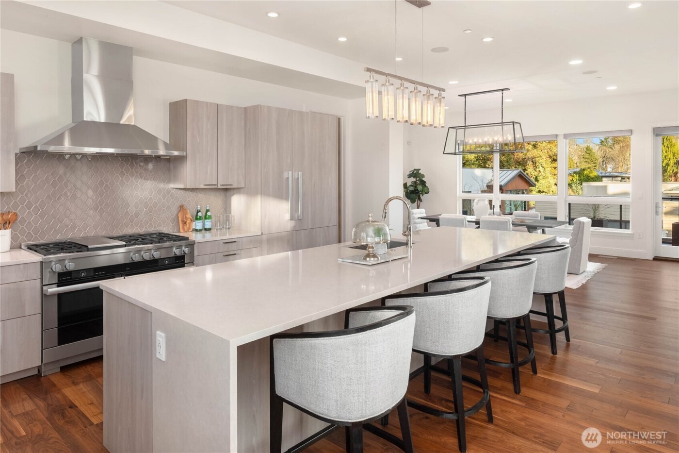 8260 SE 31st Street , Mercer Island, WA 98040