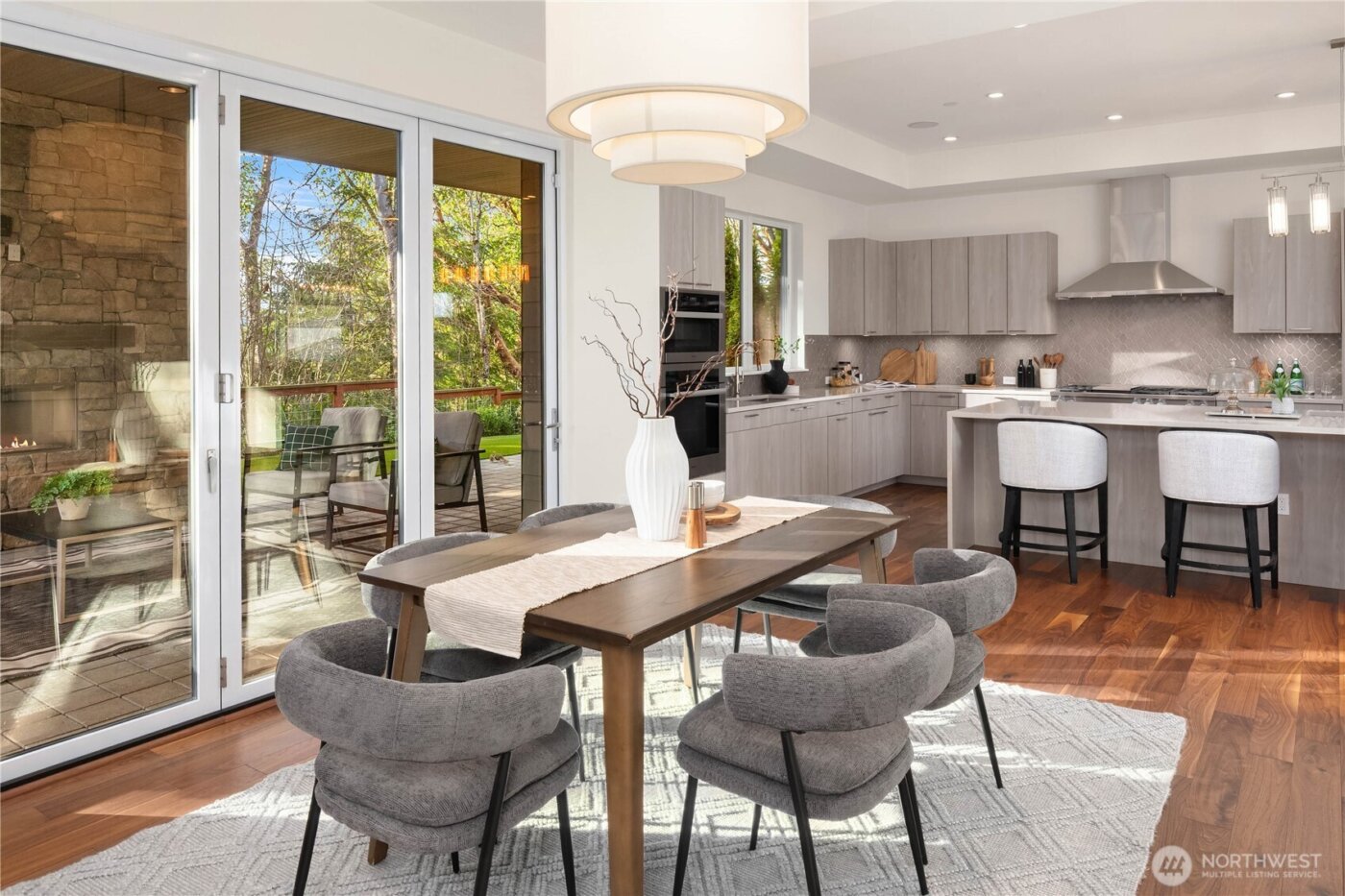 8260 SE 31st Street , Mercer Island, WA 98040