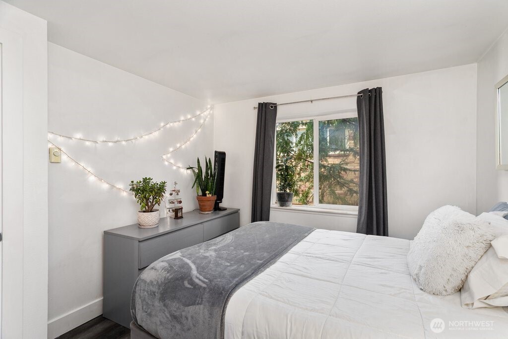 4831 Fauntleroy Way SW #206, Seattle, WA 98116