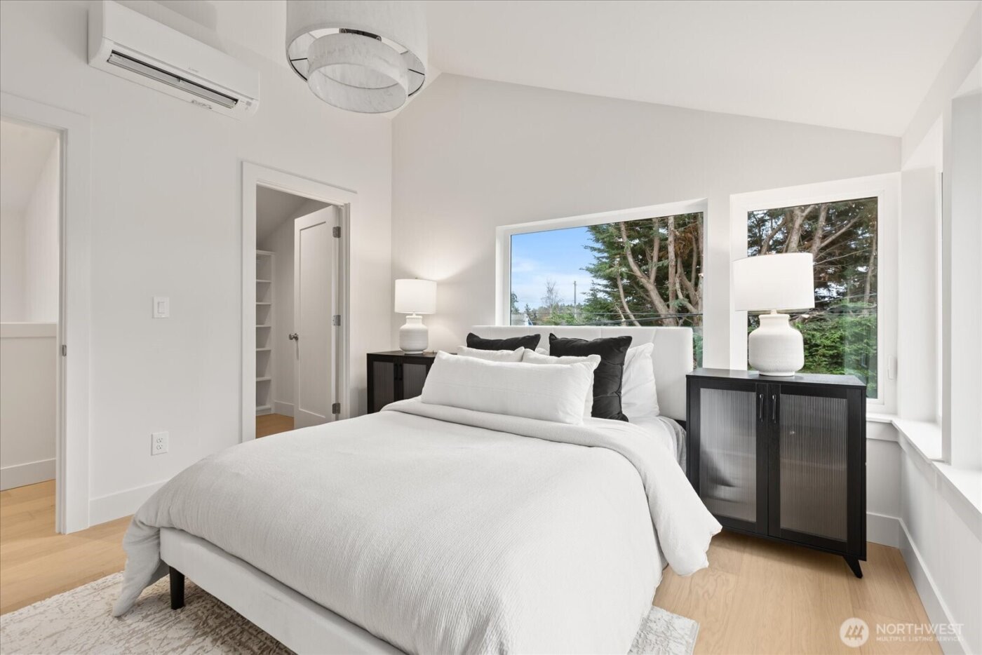 3405 NW 57th Street , Seattle, WA 98107