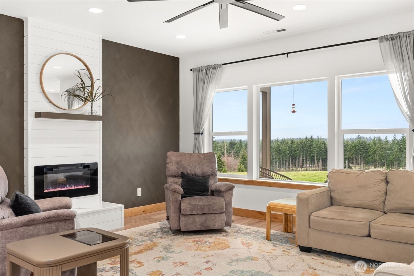 527 Tennessee Road , Winlock, WA 98596