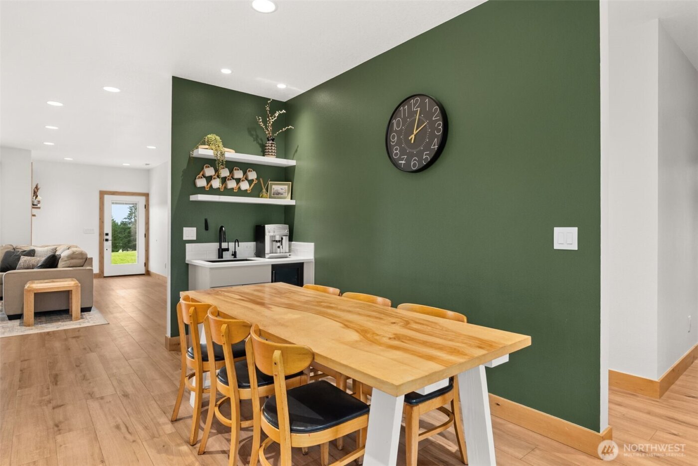 527 Tennessee Road , Winlock, WA 98596