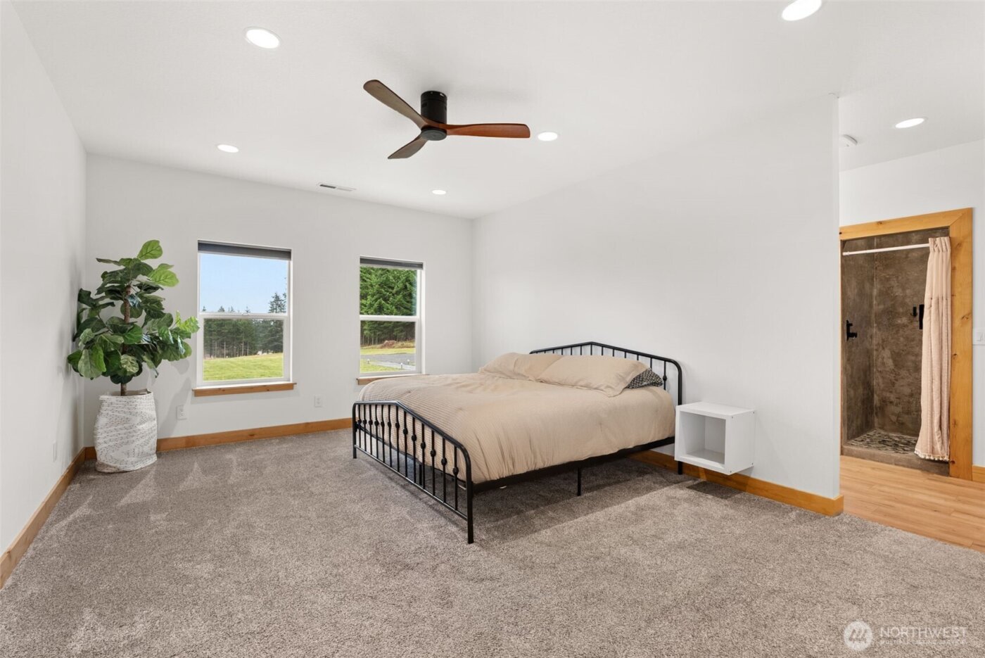 527 Tennessee Road , Winlock, WA 98596