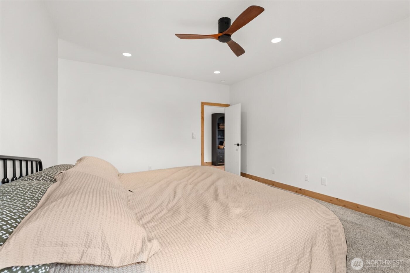 527 Tennessee Road , Winlock, WA 98596