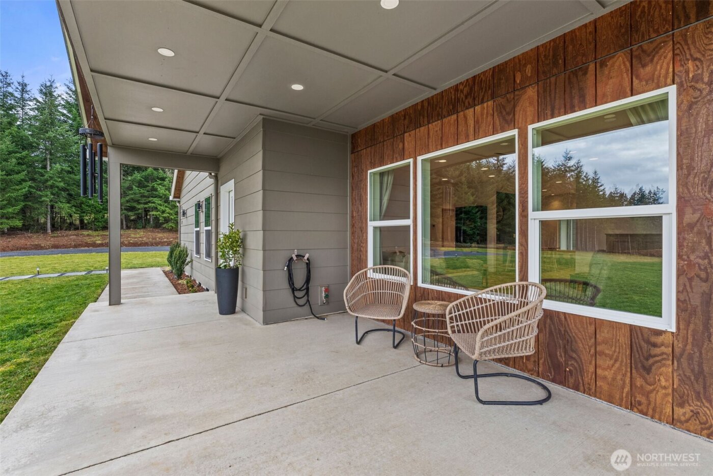 527 Tennessee Road , Winlock, WA 98596