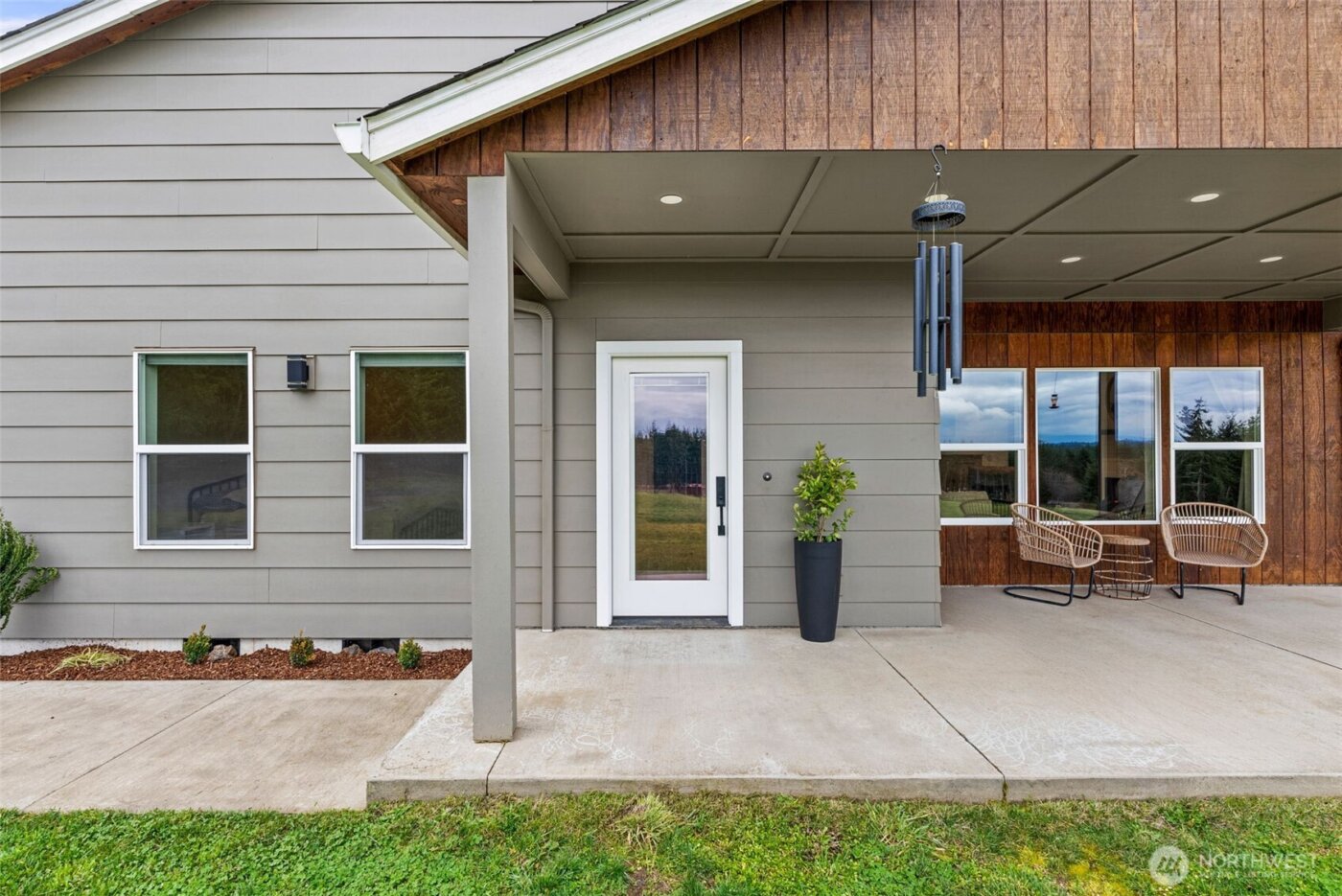 527 Tennessee Road , Winlock, WA 98596