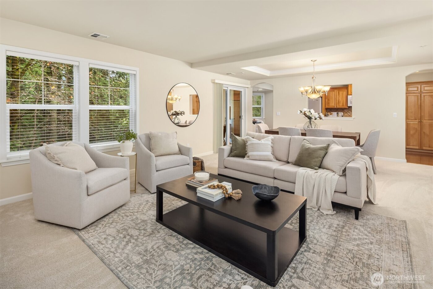 4535 Providence Point Place SE #103, Issaquah, WA 98029