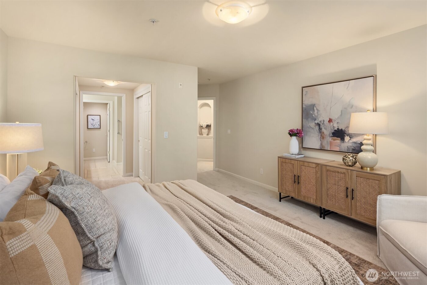 4535 Providence Point Place SE #103, Issaquah, WA 98029