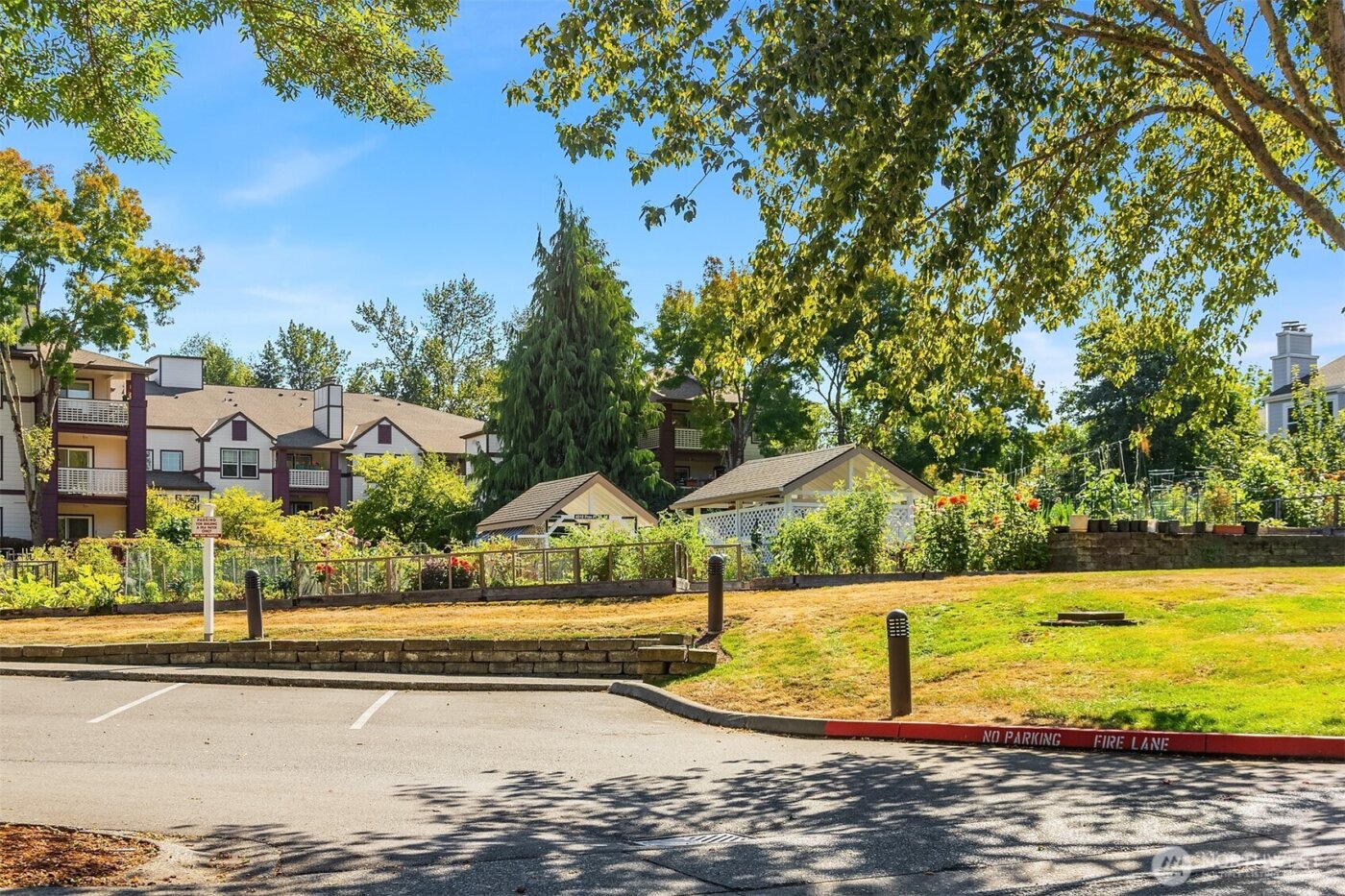 4535 Providence Point Place SE #103, Issaquah, WA 98029