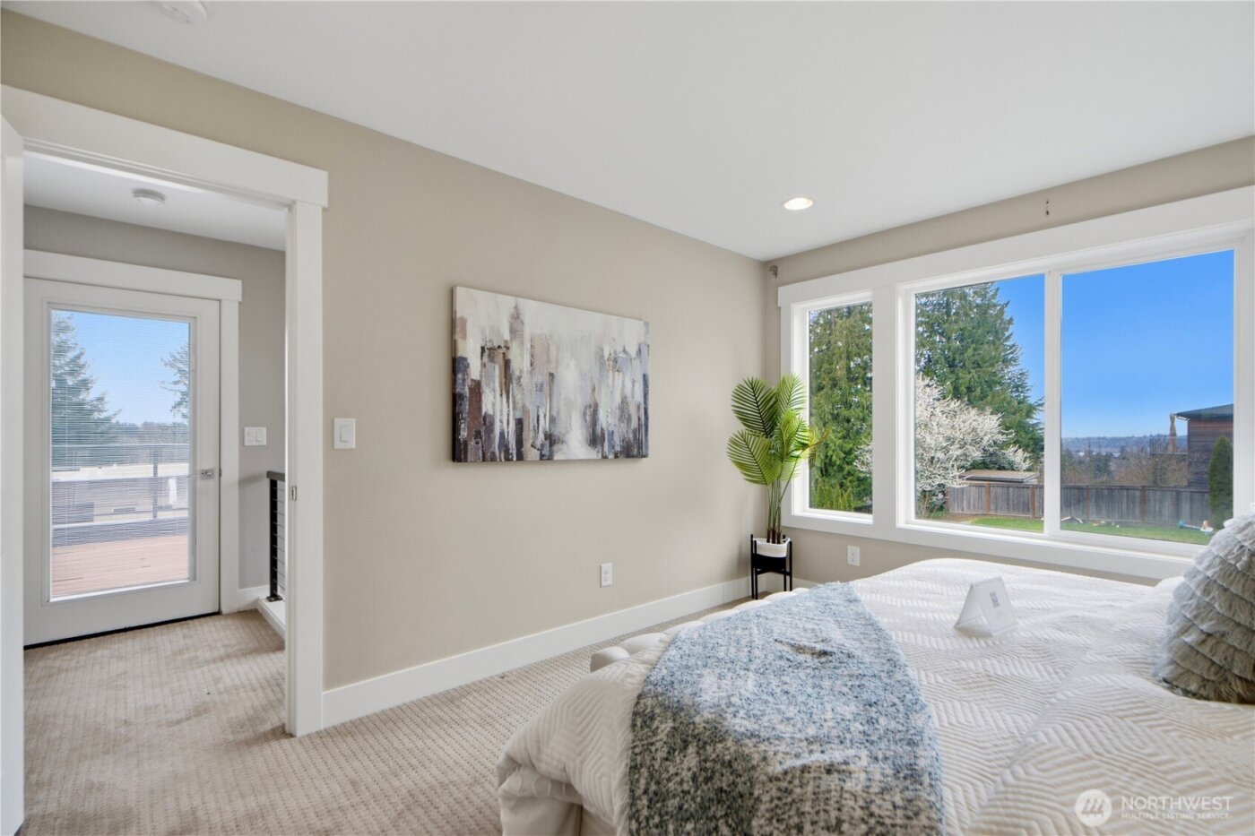 11422 NE 92nd Street , Kirkland, WA 98033